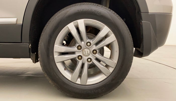 2016 Maruti Vitara Brezza ZDI, Diesel, Manual, 1,12,913 km, Left Rear Wheel