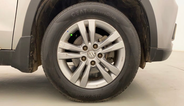 2016 Maruti Vitara Brezza ZDI, Diesel, Manual, 1,12,913 km, Right Front Wheel