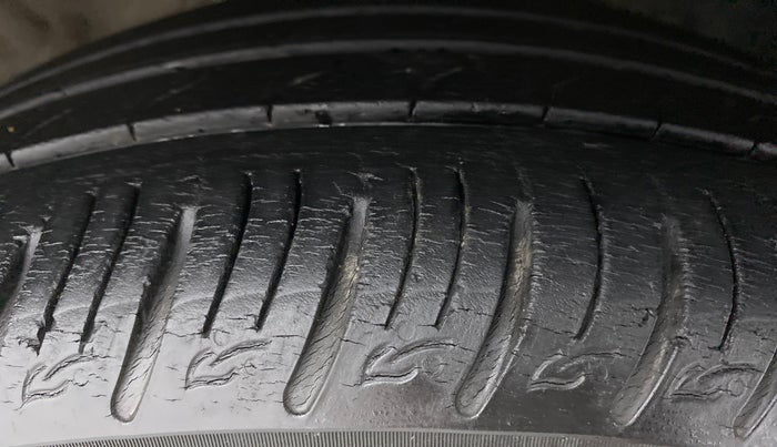2019 Hyundai VENUE 1.0 TURBO GDI SX+ AT, Petrol, Automatic, 31,757 km, Right Front Tyre Tread