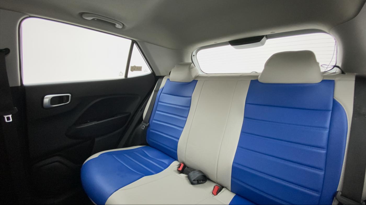 2019 Hyundai VENUE 1.0 TURBO GDI SX+ AT, Petrol, Automatic, 31,757 km, Right Side Rear Door Cabin