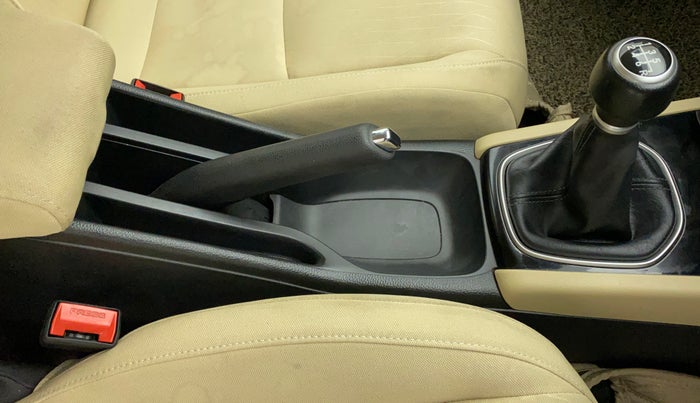 2021 Honda City 1.5L I-VTEC V MT 5TH GEN, Petrol, Manual, 40,335 km, Gear Lever