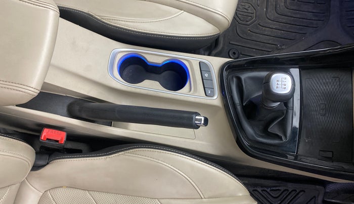 2021 MG HECTOR SHARP 2.0 DIESEL, Diesel, Manual, 1,19,582 km, Gear Lever