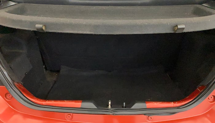 2017 Tata Tiago WIZZ EDITION PETROL, Petrol, Manual, 85,636 km, Boot Inside