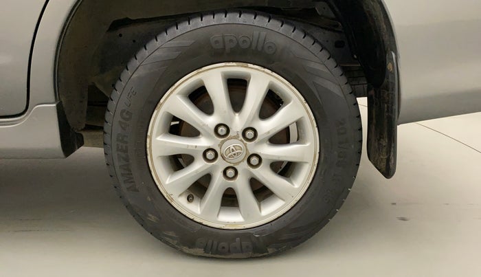 2013 Toyota Innova 2.5 VX 7 STR, Diesel, Manual, 79,391 km, Left Rear Wheel
