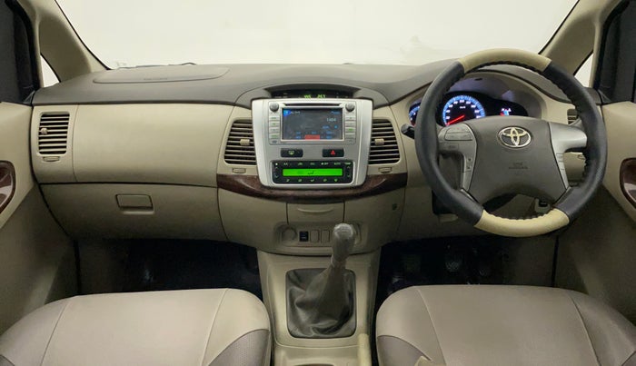 2013 Toyota Innova 2.5 VX 7 STR, Diesel, Manual, 79,391 km, Dashboard