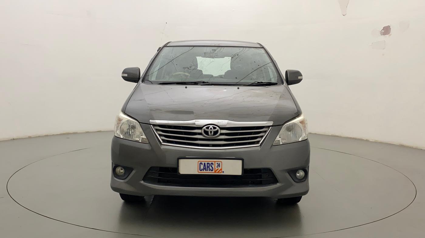 2013 Toyota Innova 2.5 VX 7 STR, Diesel, Manual, 79,391 km, Front