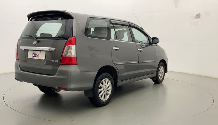 2013 Toyota Innova 2.5 VX 7 STR, Diesel, Manual, 79,391 km, Right Back Diagonal