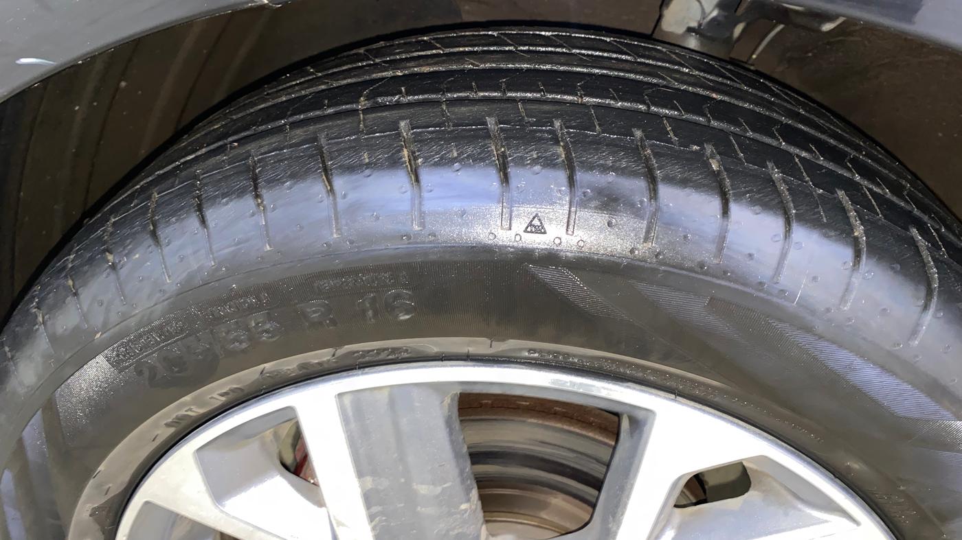 2023 Hyundai Verna SX 1.5 l MPI, Petrol, Manual, 34,625 km, Left Front Tyre Tread
