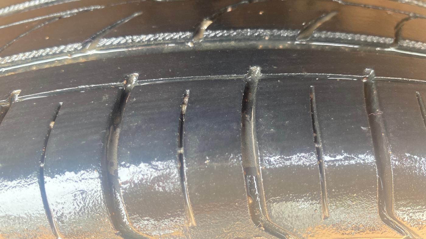 2015 Honda City 1.5L I-VTEC VX, Petrol, Manual, 1,19,166 km, Left Rear Tyre Tread