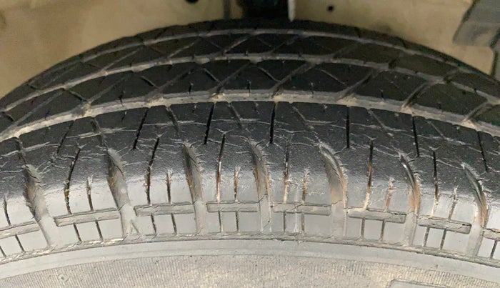2012 Maruti Swift VDI, Diesel, Manual, 35,228 km, Right Front Tyre Tread