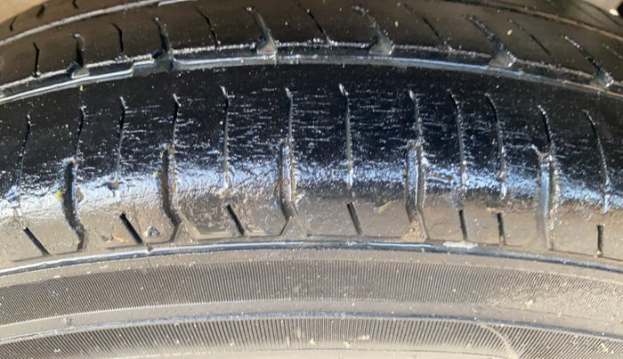 2013 Maruti Wagon R 1.0 LXI, Petrol, Manual, 63,071 km, Left Rear Tyre Tread