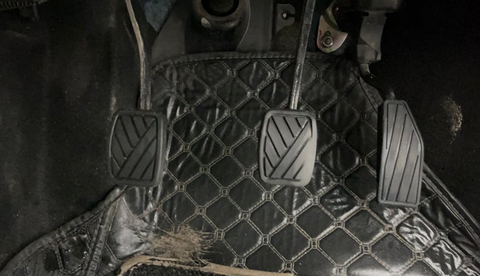 2022 Maruti New Wagon-R LXI CNG (O) 1.0, CNG, Manual, 84,138 km, Pedals