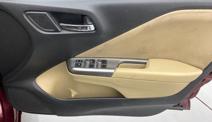 2015 Honda City 1.5L I-VTEC V MT, Petrol, Manual, 1,01,176 km, Driver Side Door Panels Control