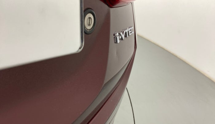 2015 Honda City 1.5L I-VTEC V MT, Petrol, Manual, 1,01,176 km, Dicky (Boot door) - Slightly dented