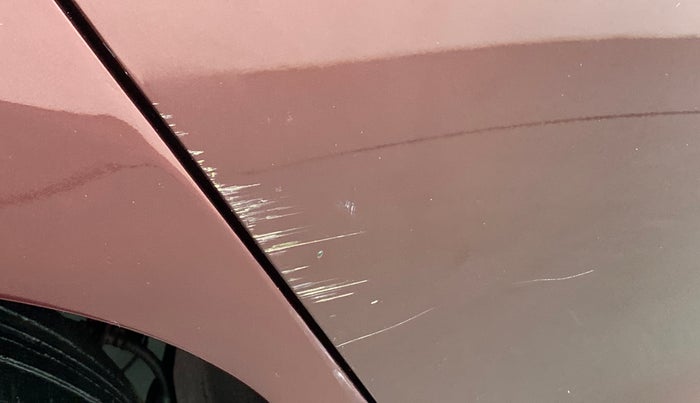 2015 Honda City 1.5L I-VTEC V MT, Petrol, Manual, 1,01,176 km, Right rear door - Minor scratches