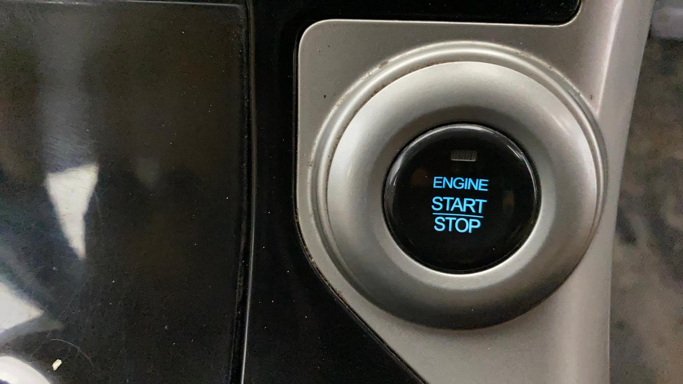2020 Mahindra XUV500 W9, Diesel, Manual, 40,716 km, Keyless Start/ Stop Button