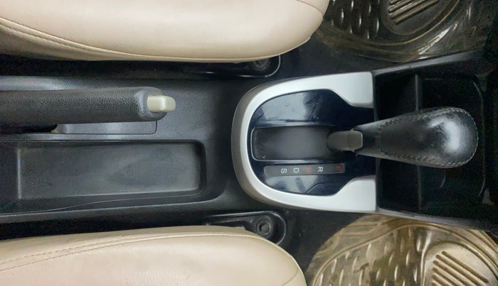 2017 Honda Jazz 1.2L I-VTEC V AT, Petrol, Automatic, 56,139 km, Gear Lever