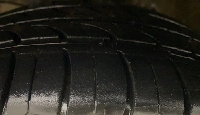 2017 Honda Jazz 1.2L I-VTEC V AT, Petrol, Automatic, 56,139 km, Left Front Tyre Tread