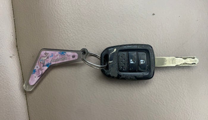 2017 Honda Jazz 1.2L I-VTEC V AT, Petrol, Automatic, 56,139 km, Key Close Up