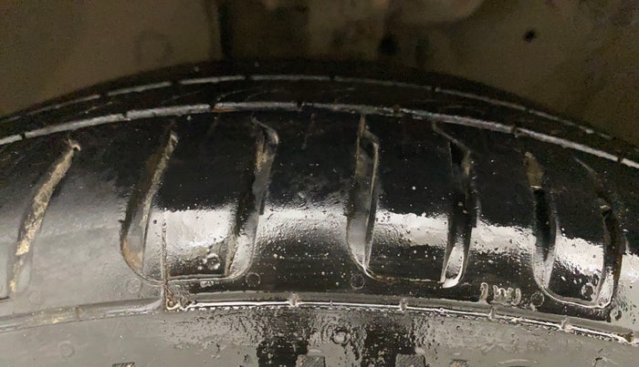 2022 Honda City 1.5L I-VTEC ZX CVT, Petrol, Automatic, 50,788 km, Left Front Tyre Tread