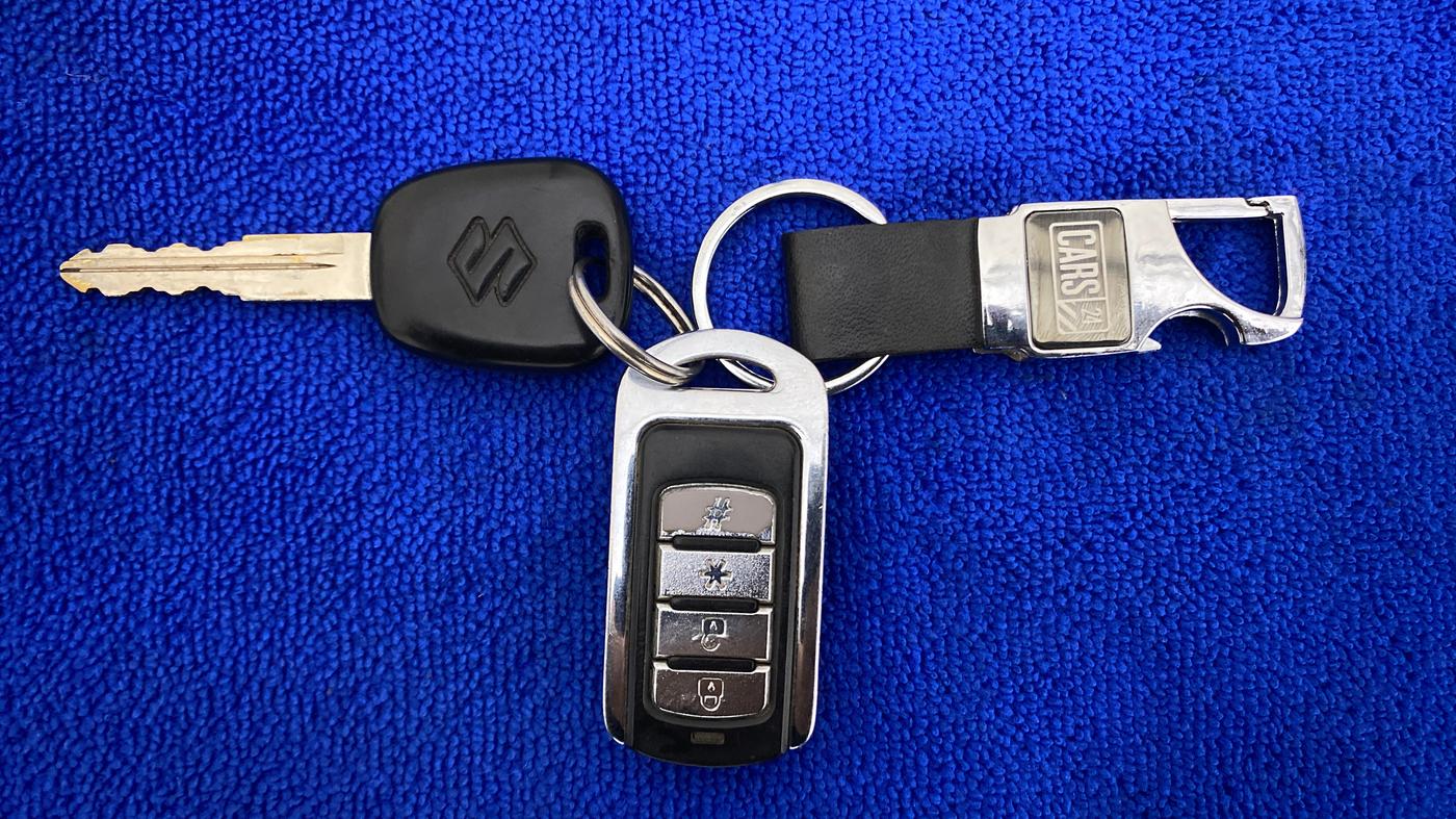 2018 Maruti Wagon R 1.0 LXI CNG, CNG, Manual, 50,257 km, Key Close Up