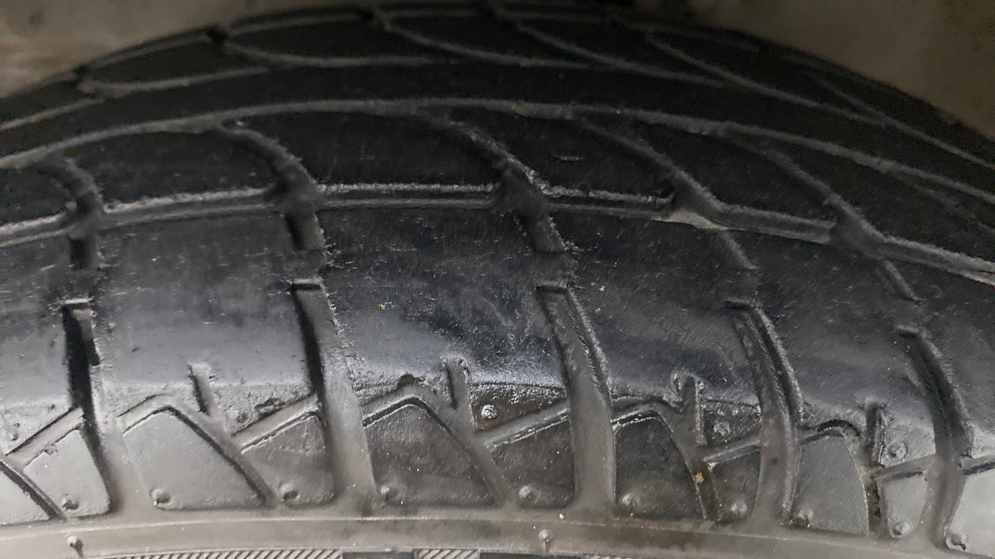 2018 Maruti Wagon R 1.0 LXI CNG, CNG, Manual, 50,257 km, Left Front Tyre Tread