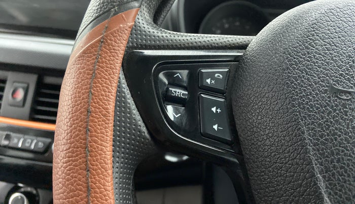 2019 Tata NEXON KRAZ MT PETROL, Petrol, Manual, 28,070 km, Steering wheel - Sound system control not functional