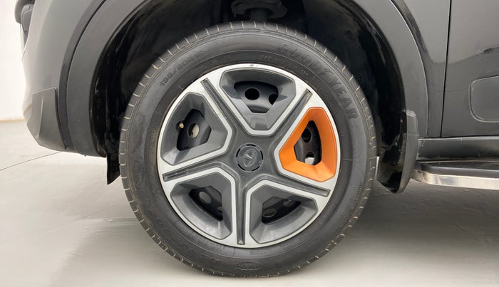 2019 Tata NEXON KRAZ MT PETROL, Petrol, Manual, 28,070 km, Left Front Wheel