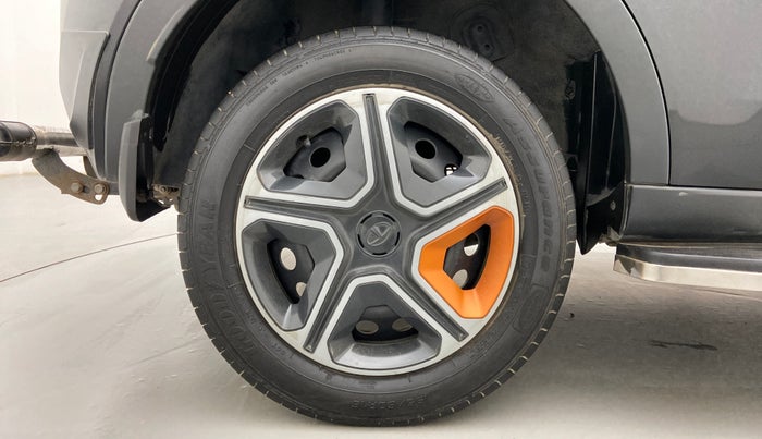 2019 Tata NEXON KRAZ MT PETROL, Petrol, Manual, 28,070 km, Right Rear Wheel