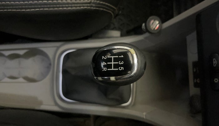 2017 Tata Tiago XT PETROL, CNG, Manual, 93,663 km, Gear Lever