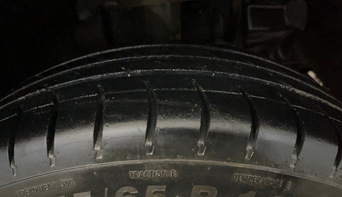 2017 Tata Tiago XT PETROL, CNG, Manual, 93,663 km, Right Front Tyre Tread