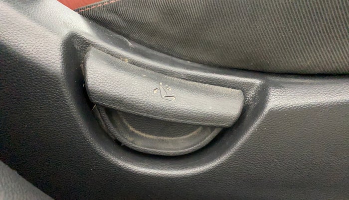 2016 Hyundai Grand i10 1.2 SPORTZ PRIME EDITION VTVT, Petrol, Manual, 80,892 km, Driver Side Adjustment Panel