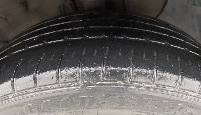 2016 Hyundai Elite i20 ASTA 1.2, Petrol, Manual, 54,708 km, Right Front Tyre Tread