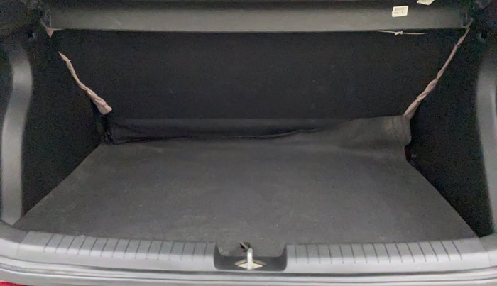 2015 Hyundai Elite i20 MAGNA 1.2, Petrol, Manual, 47,885 km, Boot Inside