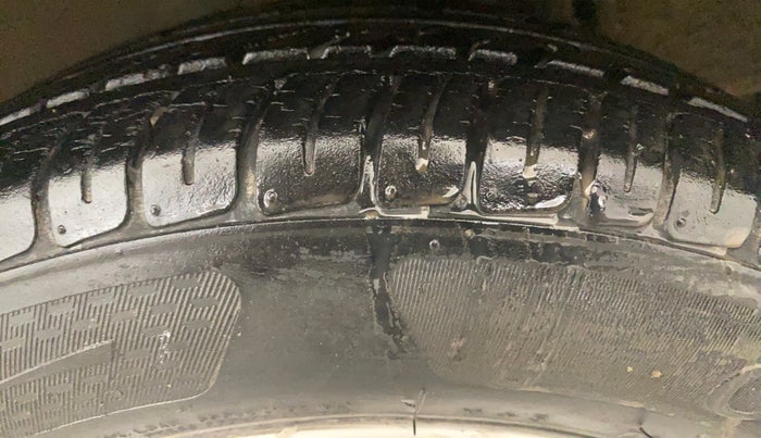 2013 Nissan Micra XV CVT, Petrol, Automatic, 61,301 km, Left Rear Tyre Tread