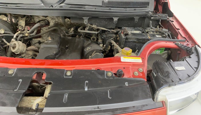 2015 Mahindra TUV300 T8, Diesel, Manual, 88,311 km, Engine View - Left