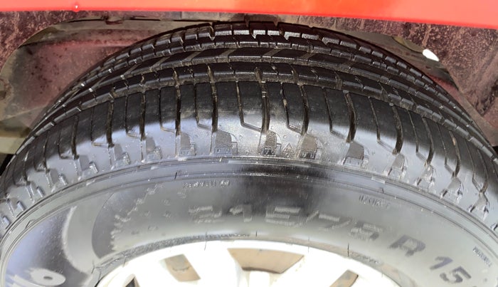 2015 Mahindra TUV300 T8, Diesel, Manual, 88,311 km, Left Rear Tyre Tread