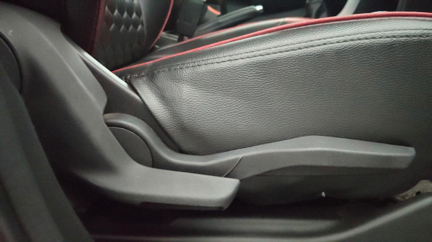 2024 Maruti BREZZA ZXI SMART HYBRID DUAL TONE, Petrol, Manual, 11,358 km, Driver Side Adjustment Panel