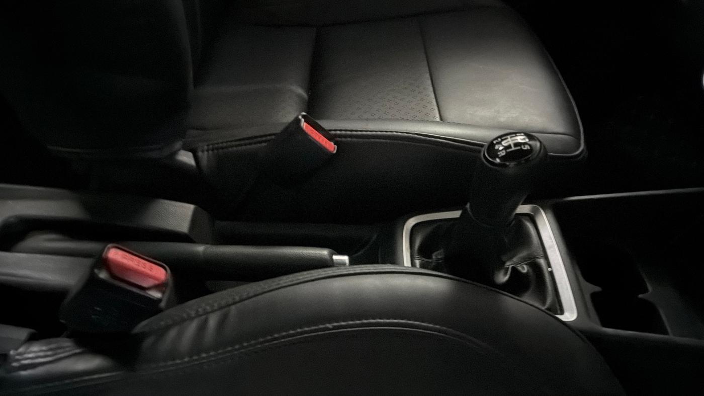 2019 Maruti Swift ZXI PLUS, Petrol, Manual, 71,096 km, Gear Lever