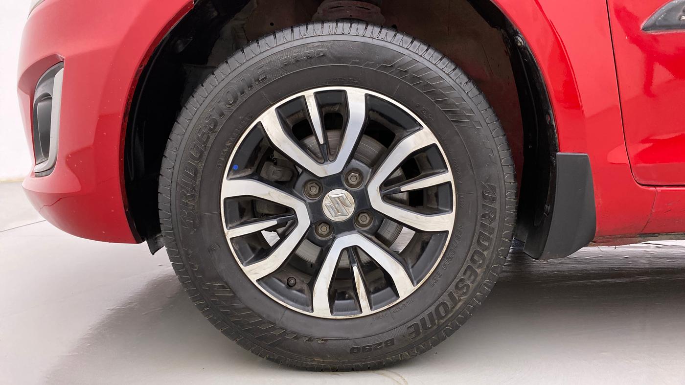 2015 Maruti Swift VXI, Petrol, Manual, 1,10,410 km, Left Front Wheel