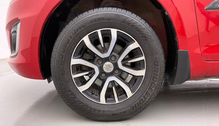 2015 Maruti Swift VXI, Petrol, Manual, 1,10,410 km, Left Front Wheel