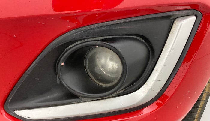 2015 Maruti Swift VXI, Petrol, Manual, 1,10,410 km, Left fog light - Not working