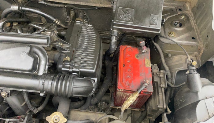 2016 Renault Kwid RXT 1.0 AMT, Petrol, Automatic, 52,846 km, Engine View - Left