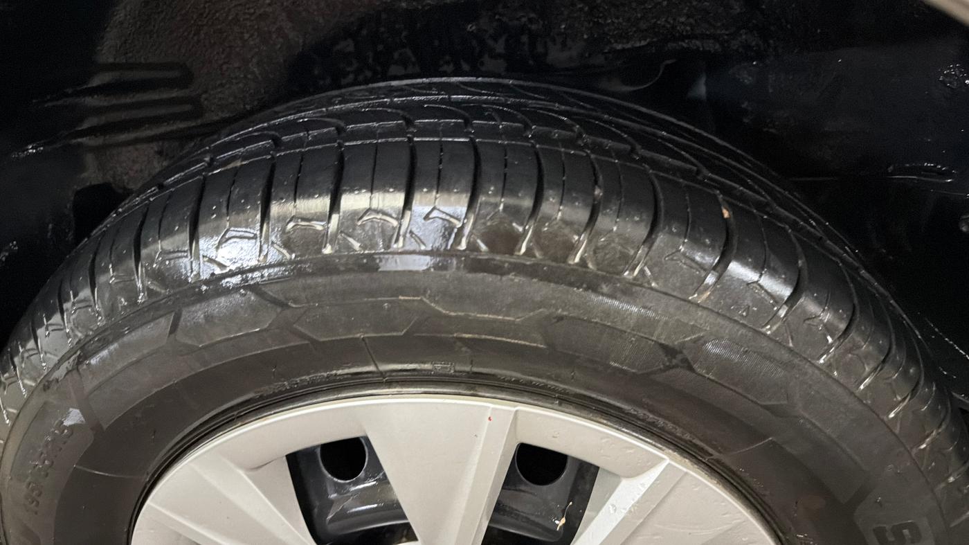 2017 Toyota Corolla Altis J PETROL, Petrol, Manual, 69,059 km, Right Rear Tyre Tread