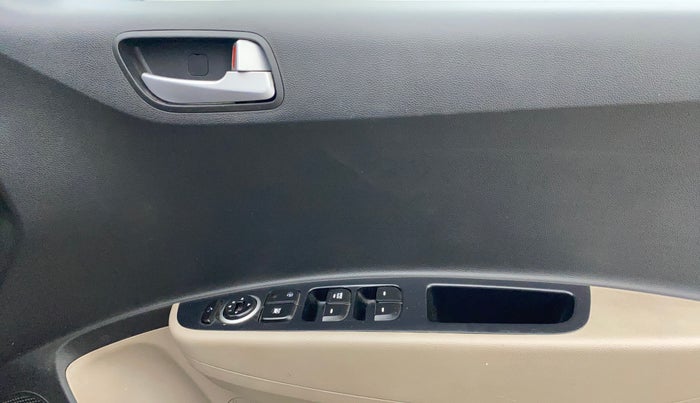 2016 Hyundai Grand i10 SPORTZ 1.2 KAPPA VTVT, Petrol, Manual, 36,091 km, Driver Side Door Panels Control