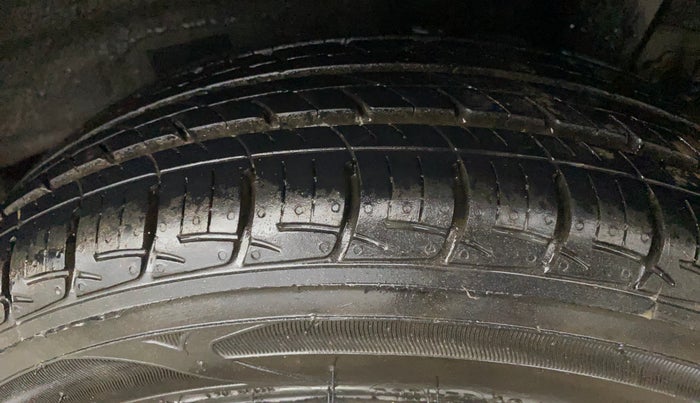 2016 Hyundai Grand i10 SPORTZ 1.2 KAPPA VTVT, Petrol, Manual, 36,091 km, Left Rear Tyre Tread