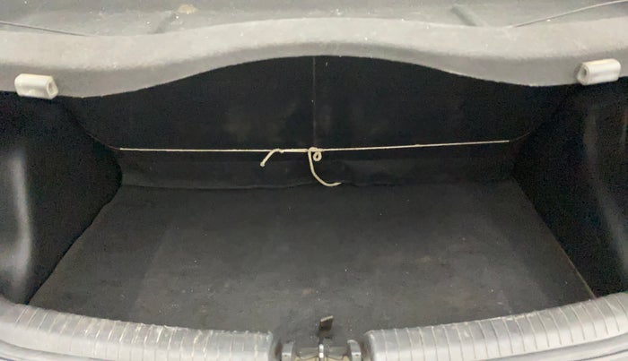 2016 Hyundai Grand i10 SPORTZ 1.2 KAPPA VTVT, Petrol, Manual, 36,091 km, Boot Inside