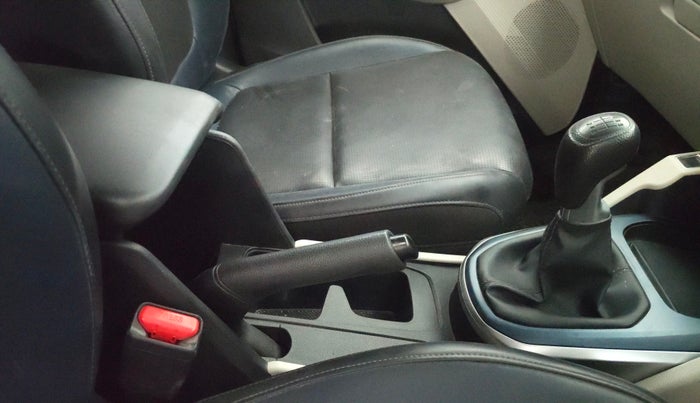 2023 KIA CARENS PREMIUM 1.5 PETROL 7 STR, Petrol, Manual, 16,676 km, Gear Lever