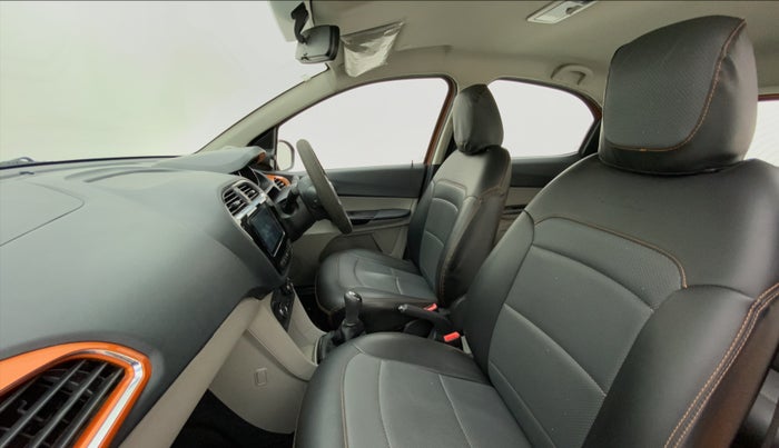 2019 Tata Tiago XZ+ 1.2 Revotron, Petrol, Manual, 67,974 km, Right Side Front Door Cabin