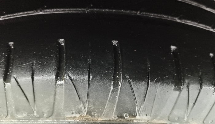 2021 KIA SONET GTX PLUS 1.0 IMT, Petrol, Manual, 38,792 km, Left Front Tyre Tread